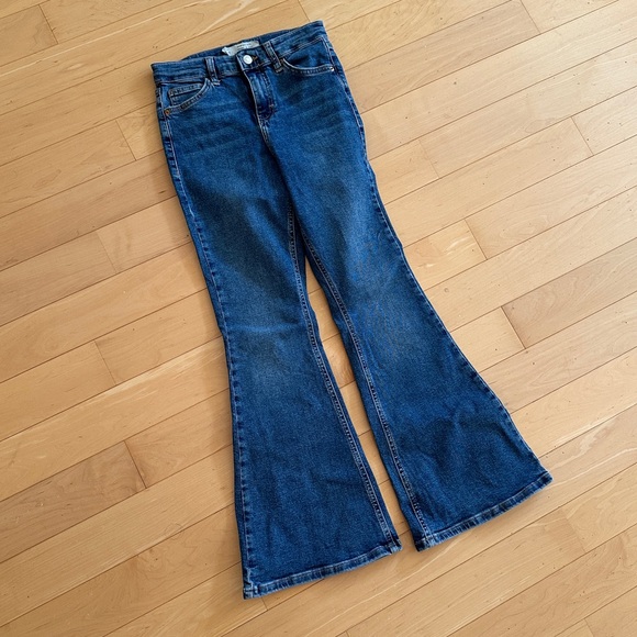 Topshop Jaime Flared Jeans size 26x28 - Picture 1 of 6